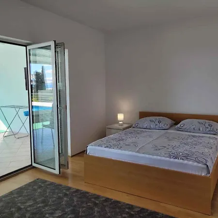 Holiday home In 15138 Ika