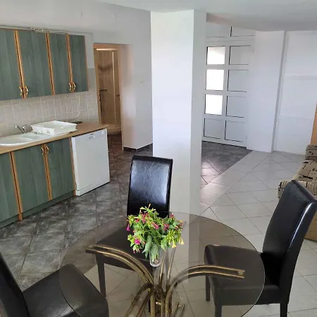 Дом отдыха In 15138 Ика